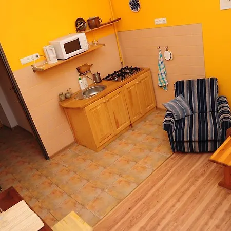 Apartament 9